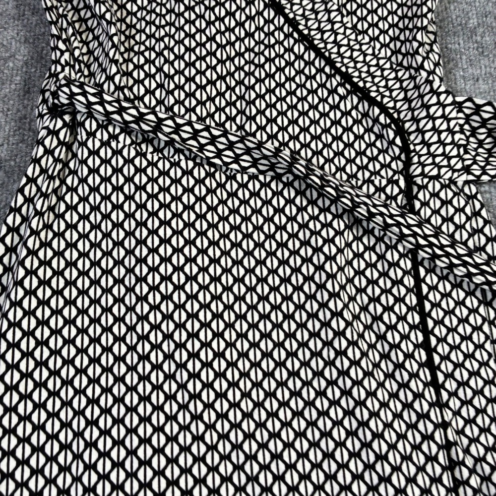 Banana Republic Wrap Dress Womens SP Black White Geometric‎ Jersey Knit Career - Picture 3 of 10